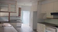 Kitchen - 32 square meters of property in Amanzimtoti 