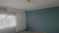 Bed Room 2 - 20 square meters of property in Amanzimtoti 