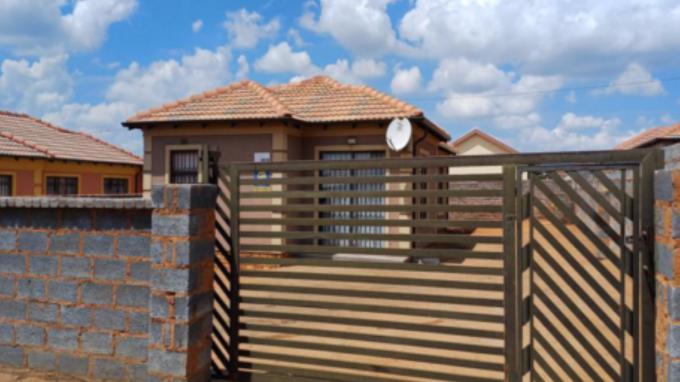 SA Home Loans Sale in Execution 3 Bedroom Freehold Residence for Sale in Heidelberg - GP - MR648632