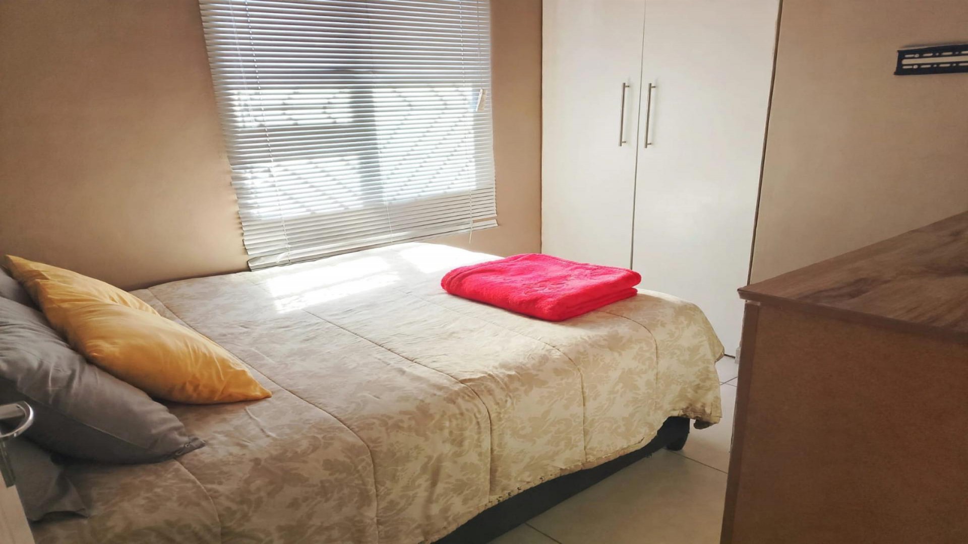 Bed Room 1 of property in Khayelitsha