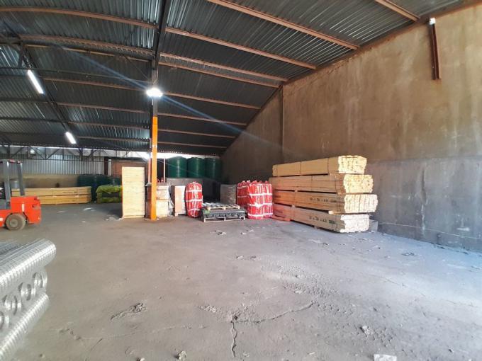 Commercial to Rent in Rustenburg - Property to rent - MR648707