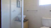 Main Bathroom - 4 square meters of property in Little Falls