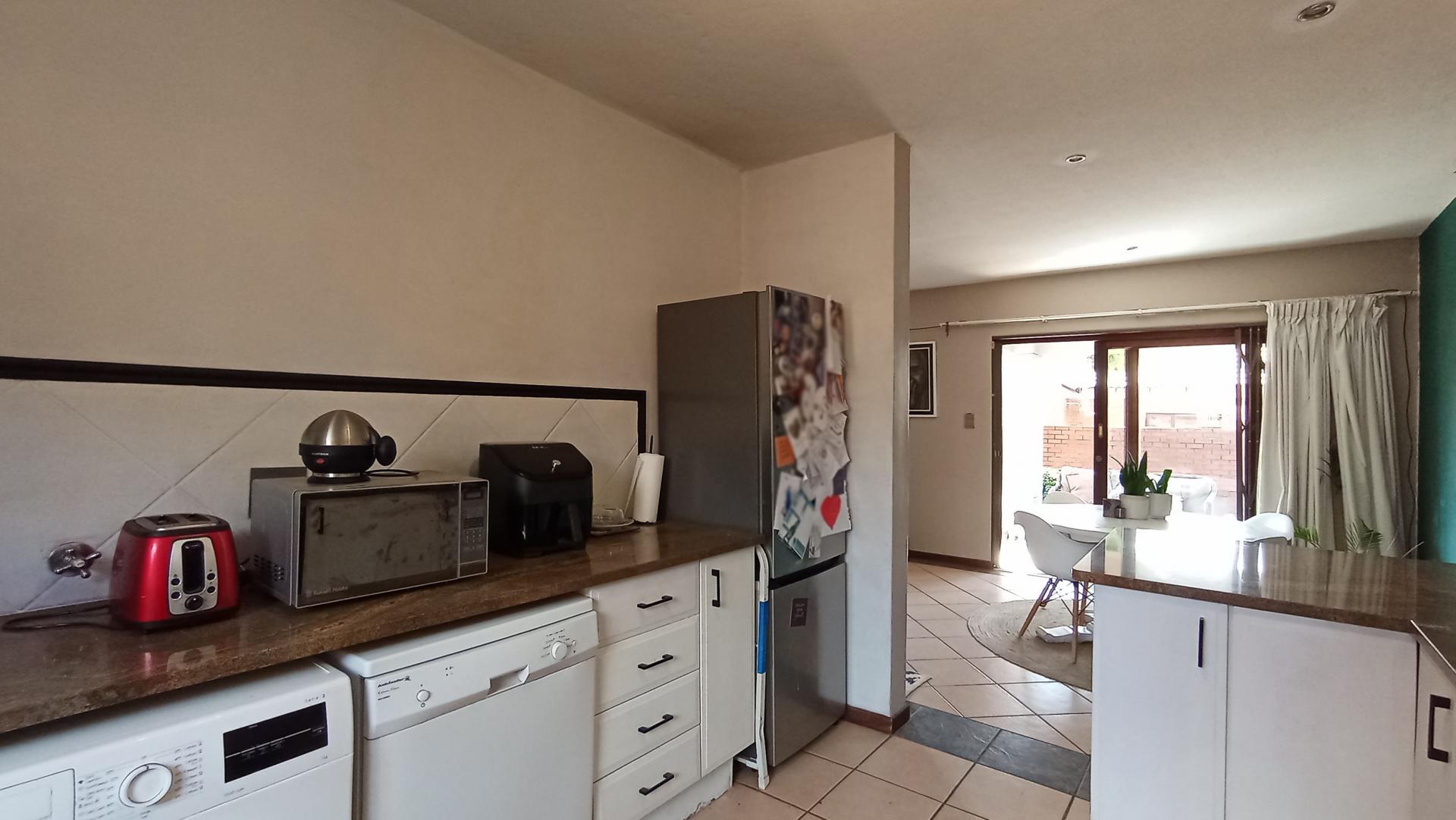Kitchen - 12 square meters of property in Boardwalk Meander Estate