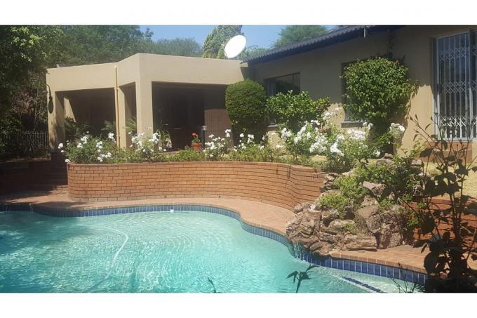4 Bedroom House for Sale For Sale in Fourways - MR648945