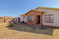 3 Bedroom 2 Bathroom House for Sale for sale in Lenasia South