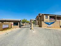 2 Bedroom 2 Bathroom Simplex for Sale for sale in South Crest