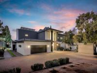 6 Bedroom 4 Bathroom House for Sale for sale in Morningside