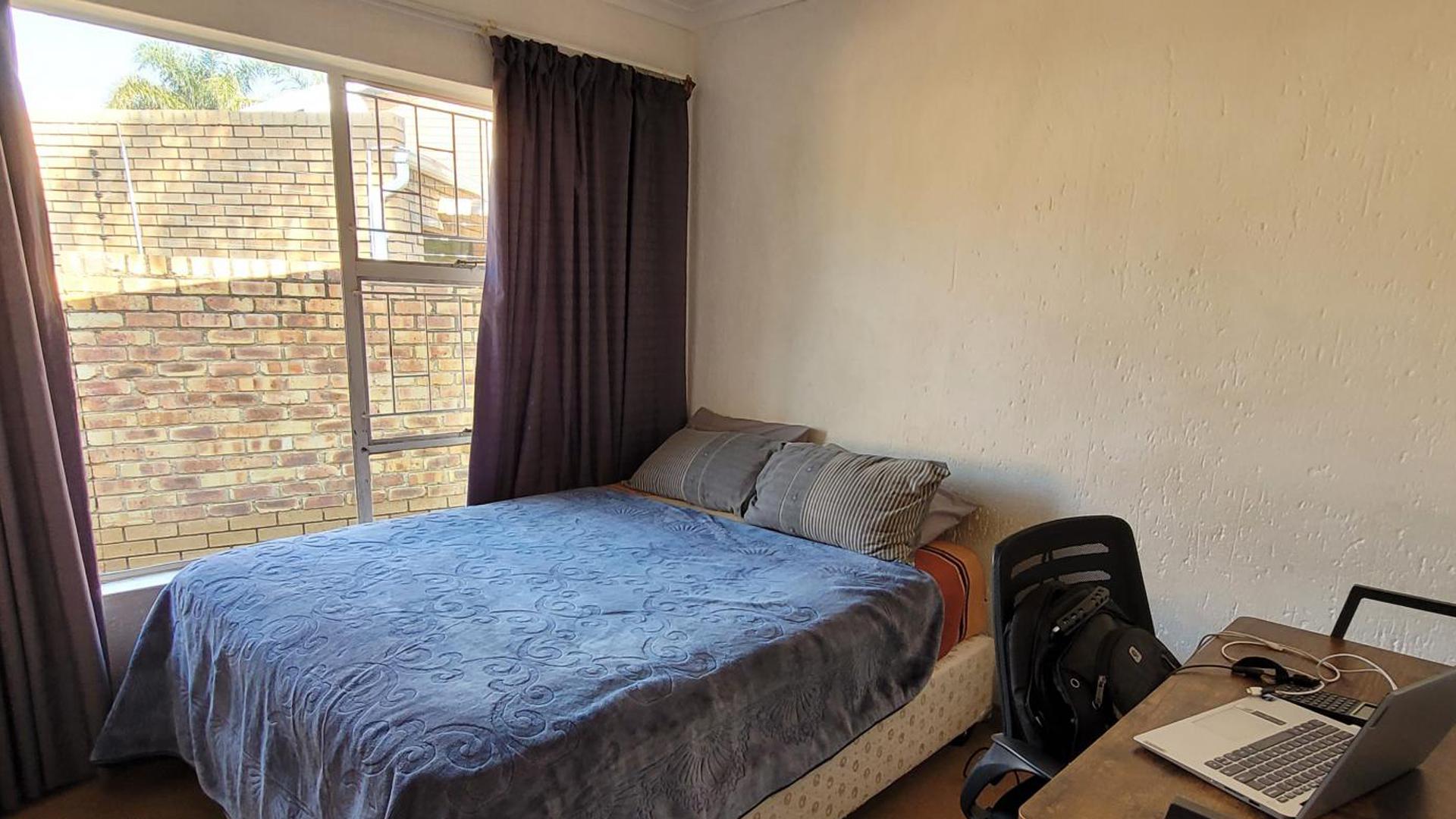 Bed Room 2 of property in Birchleigh