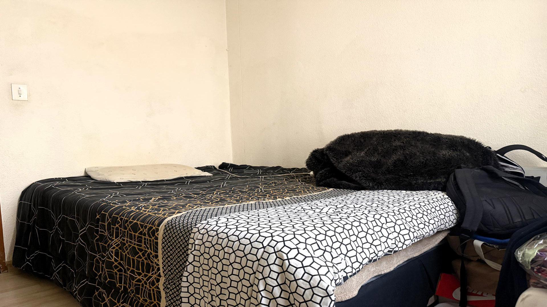 Bed Room 1 - 11 square meters of property in Ridgeway