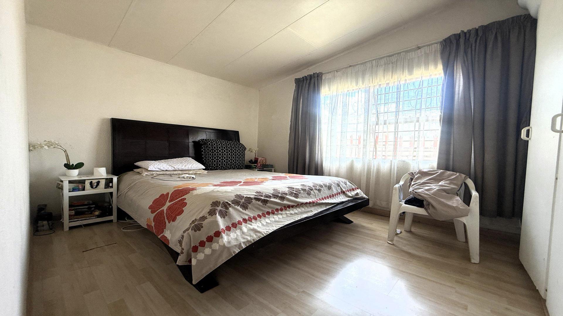 Bed Room 2 - 9 square meters of property in Ridgeway