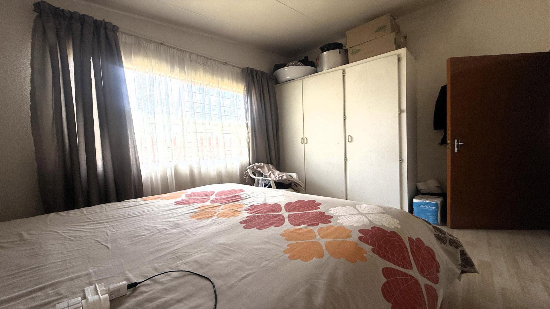 Bed Room 2 - 9 square meters of property in Ridgeway