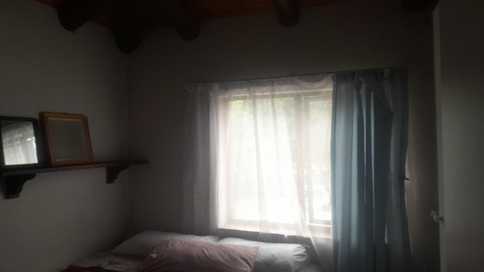 Bed Room 1 of property in Paulshof