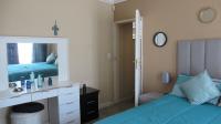 Main Bedroom - 24 square meters of property in Paulshof