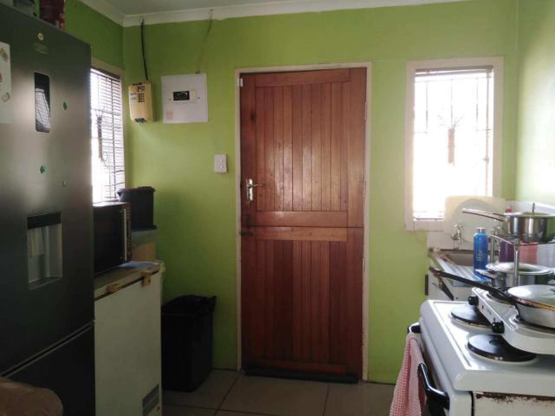 Kitchen of property in Edendale-KZN