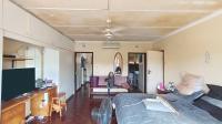 Main Bedroom - 33 square meters of property in Amanzimtoti 