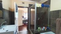 Main Bathroom - 10 square meters of property in Amanzimtoti 