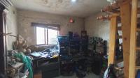 Flatlet - 128 square meters of property in Amanzimtoti 