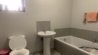 Main Bathroom of property in Protea Glen