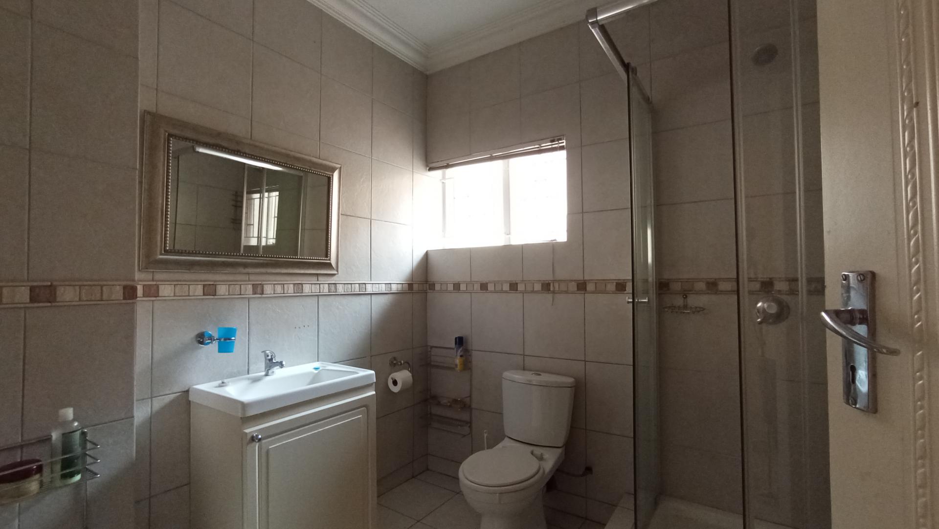 Bathroom 3+ - 13 square meters of property in Sunnyrock