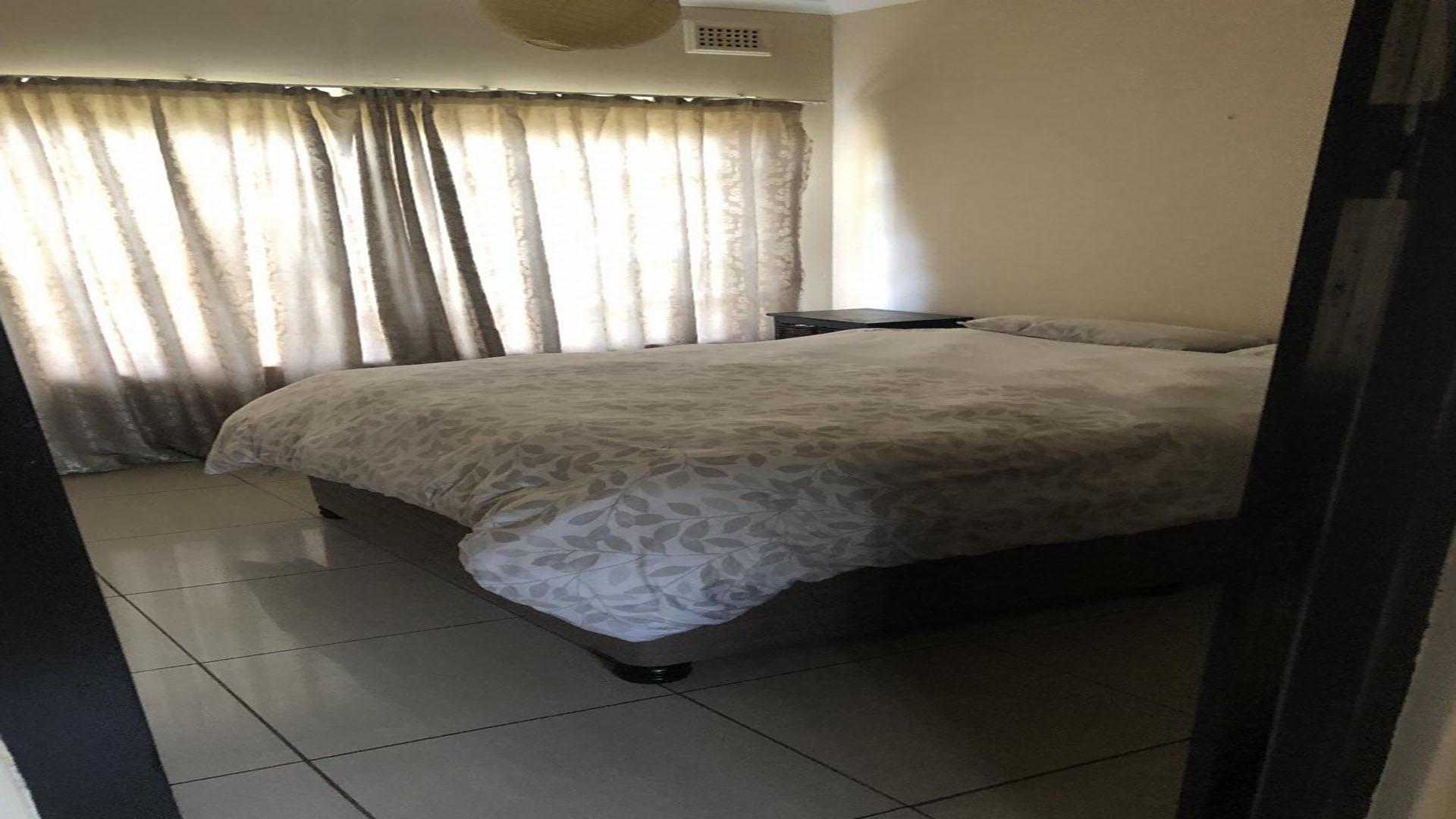 Bed Room 2 of property in West Riding - DBN