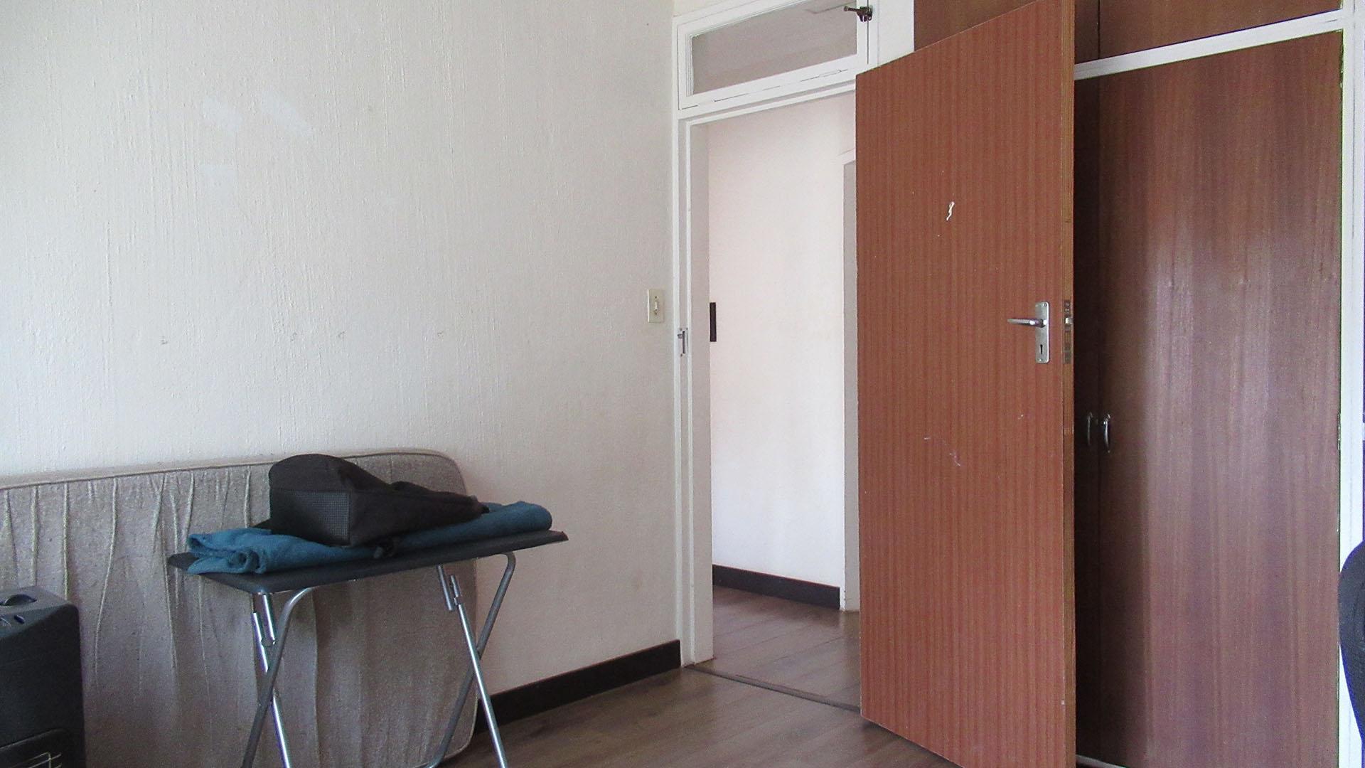 Bed Room 2 - 12 square meters of property in Wilropark