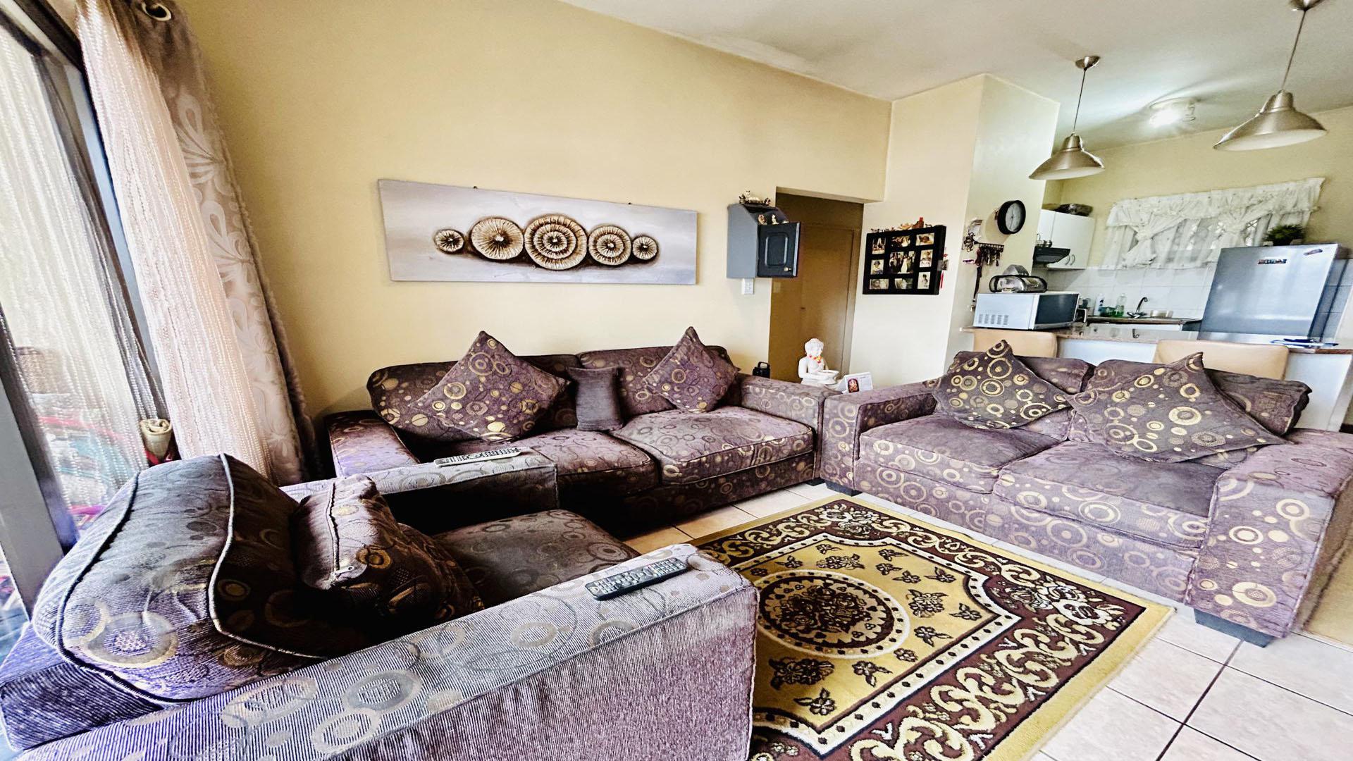 Lounges of property in Palmiet