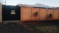Front View of property in Bezuidenhout Valley