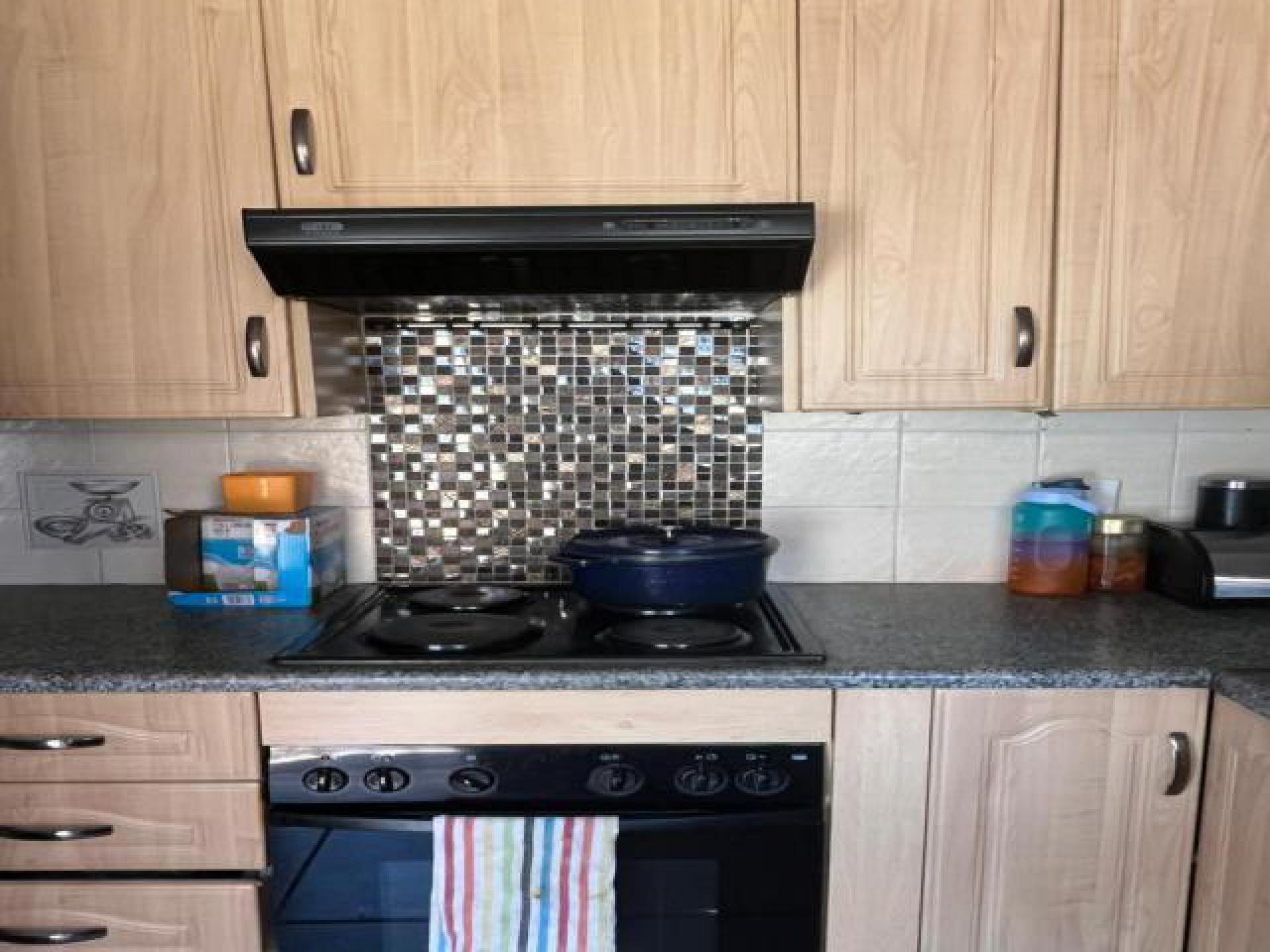 Kitchen of property in Ormonde