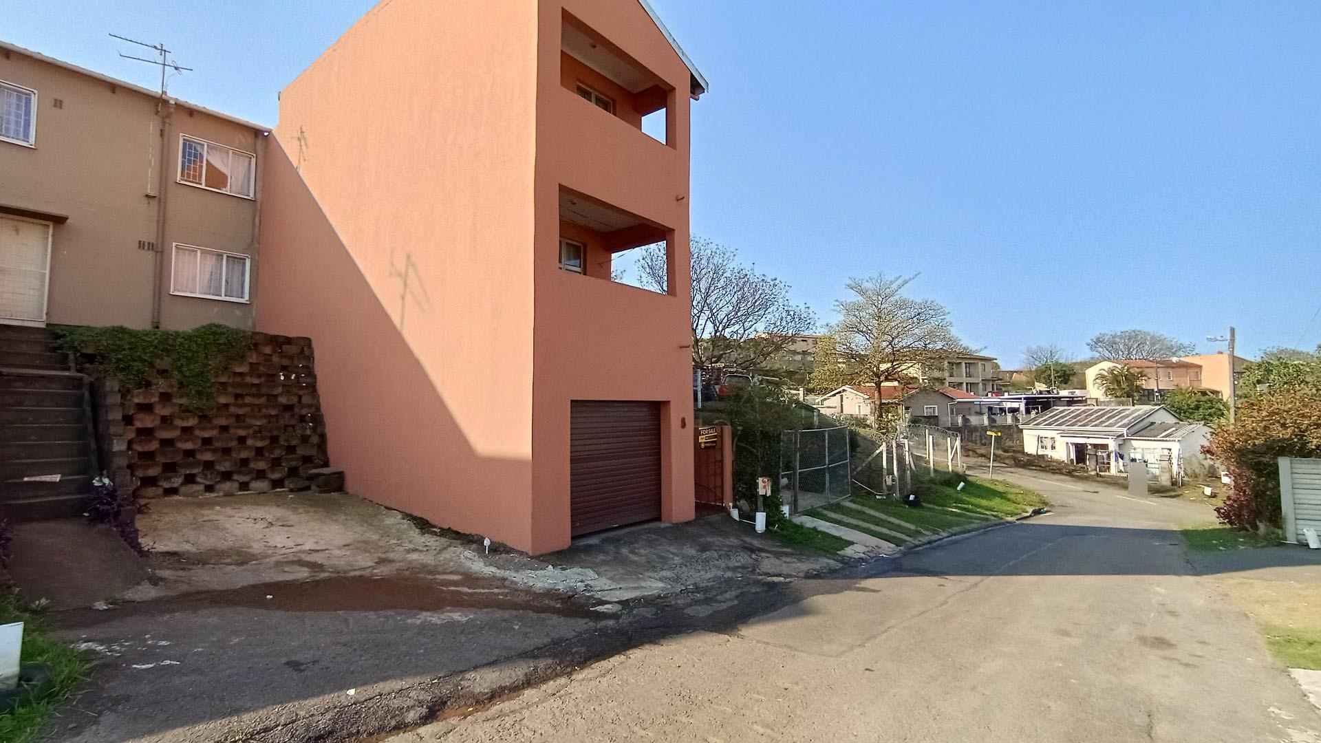 Front View of property in Sunford