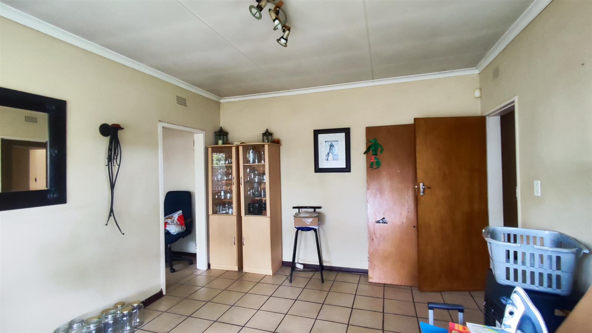 Dining Room - 17 square meters of property in Randhart