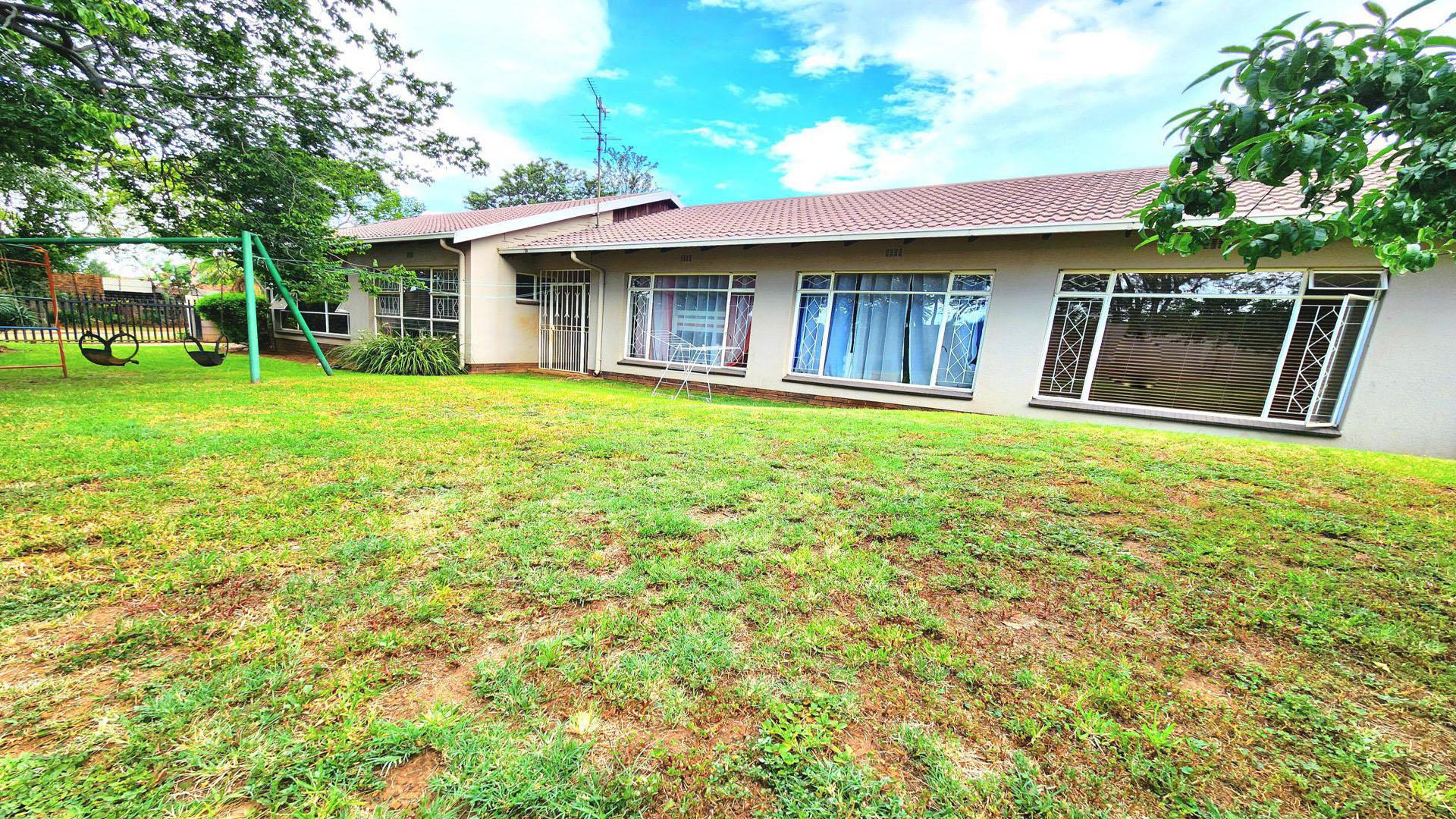 Backyard of property in Randhart