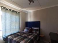 Bed Room 1 - 11 square meters of property in Longlake 