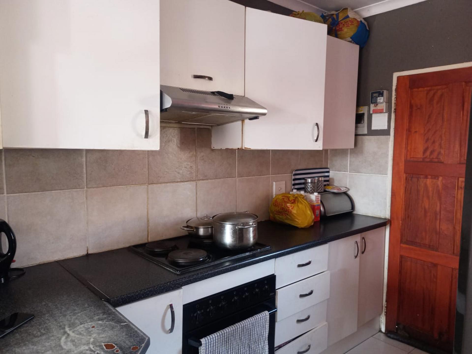 Kitchen of property in Olievenhoutbos
