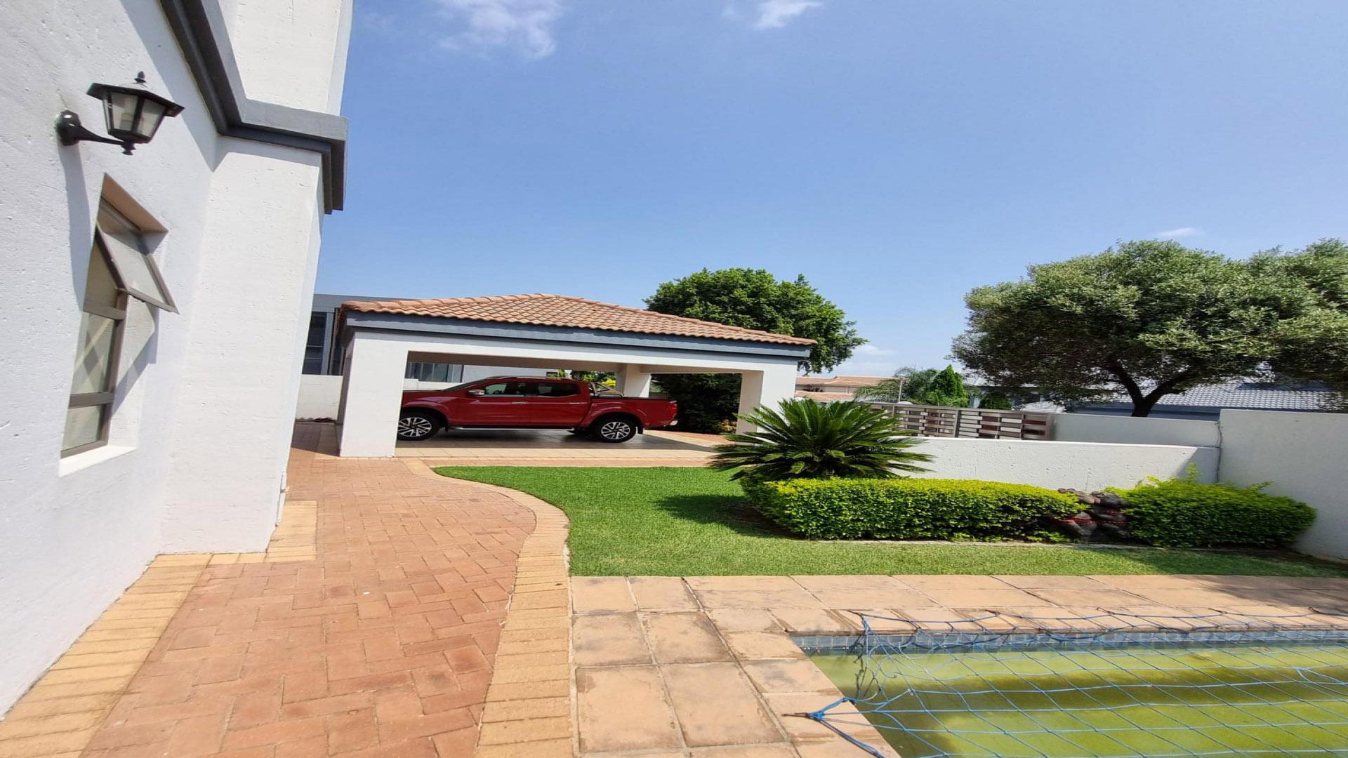Carport  of property in Sagewood