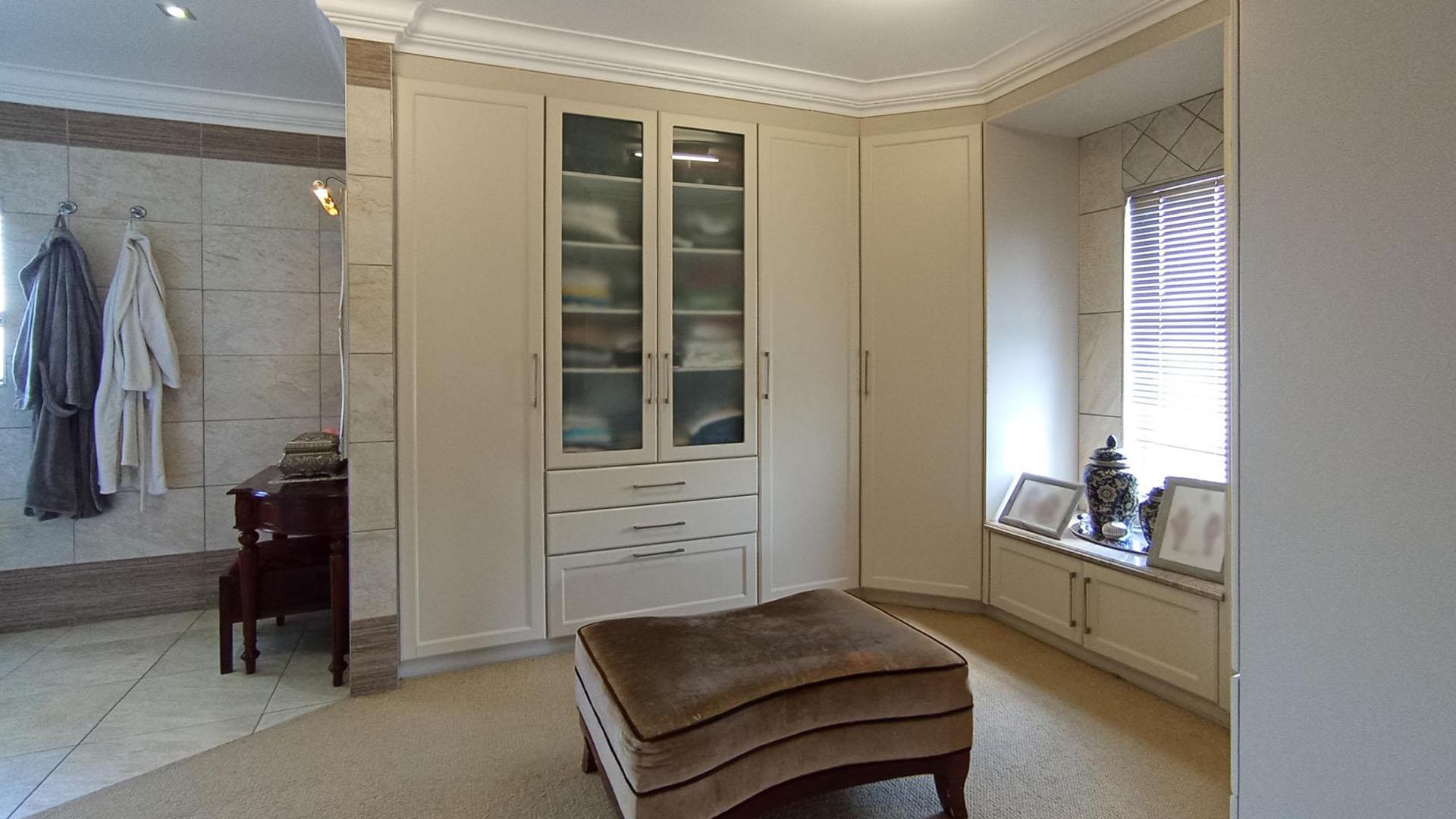 Main Bedroom - 58 square meters of property in Sagewood