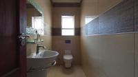 Guest Toilet - 4 square meters of property in Sagewood