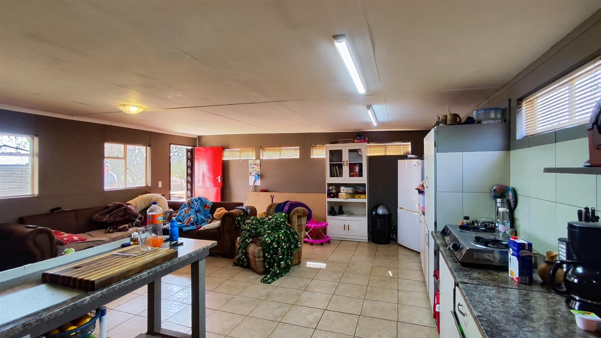 Kitchen - 44 square meters of property in Golf Park