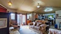 Lounges - 58 square meters of property in Golf Park