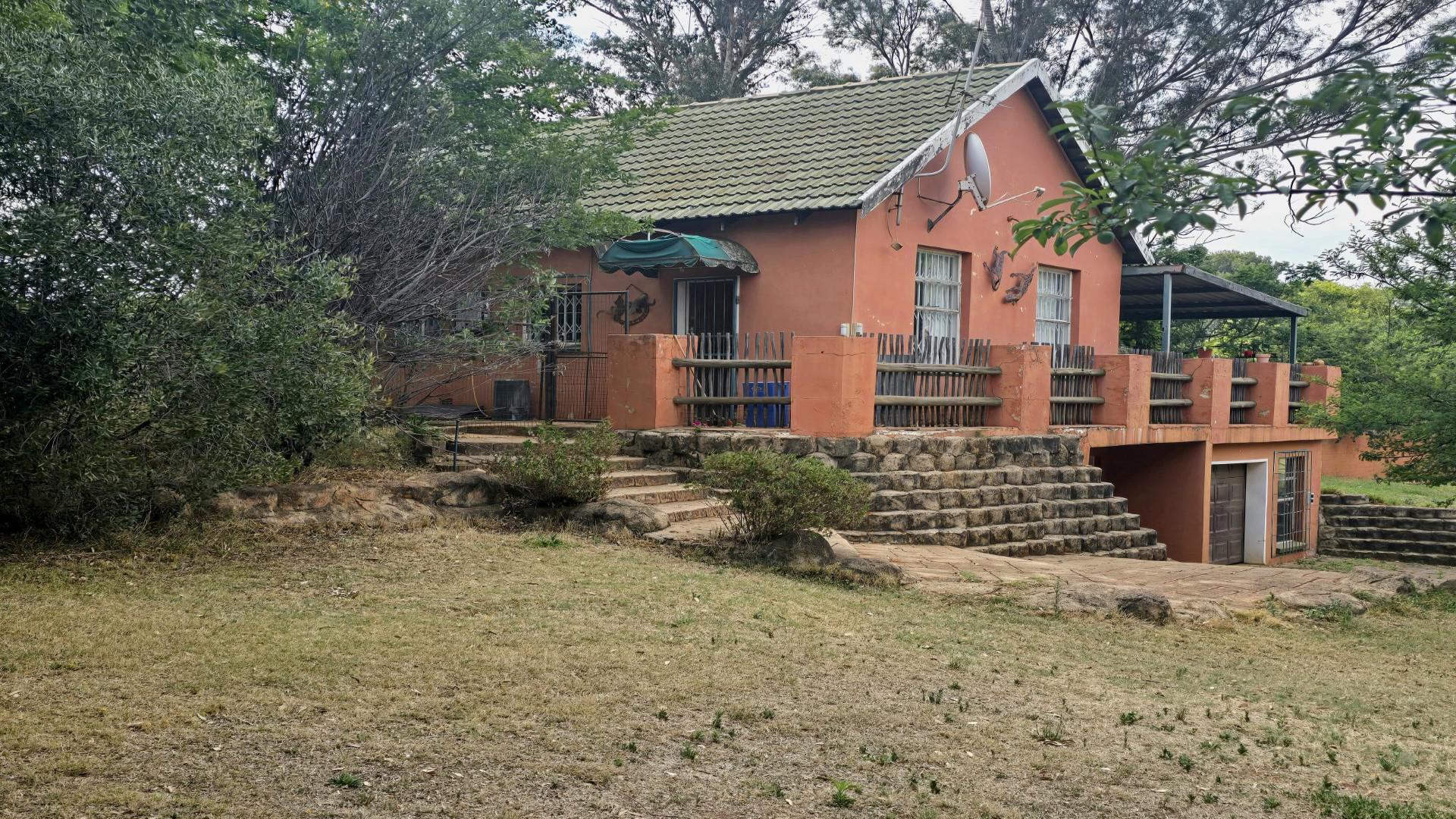 Backyard of property in Golf View 