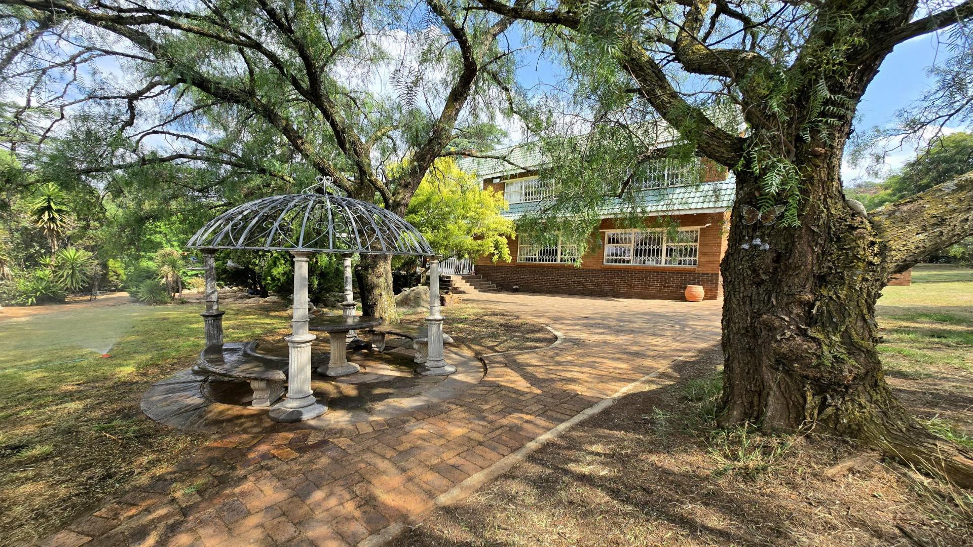 Backyard of property in Golf View 