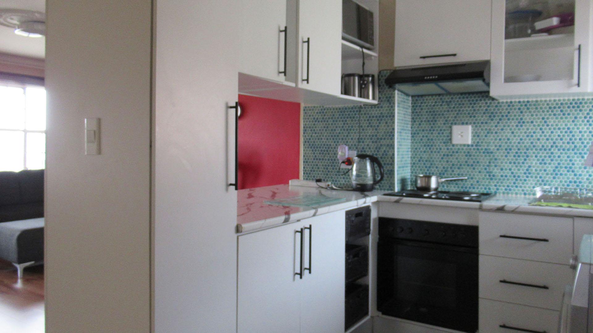 Kitchen - 7 square meters of property in Alan Manor