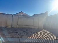Front View of property in Protea Glen