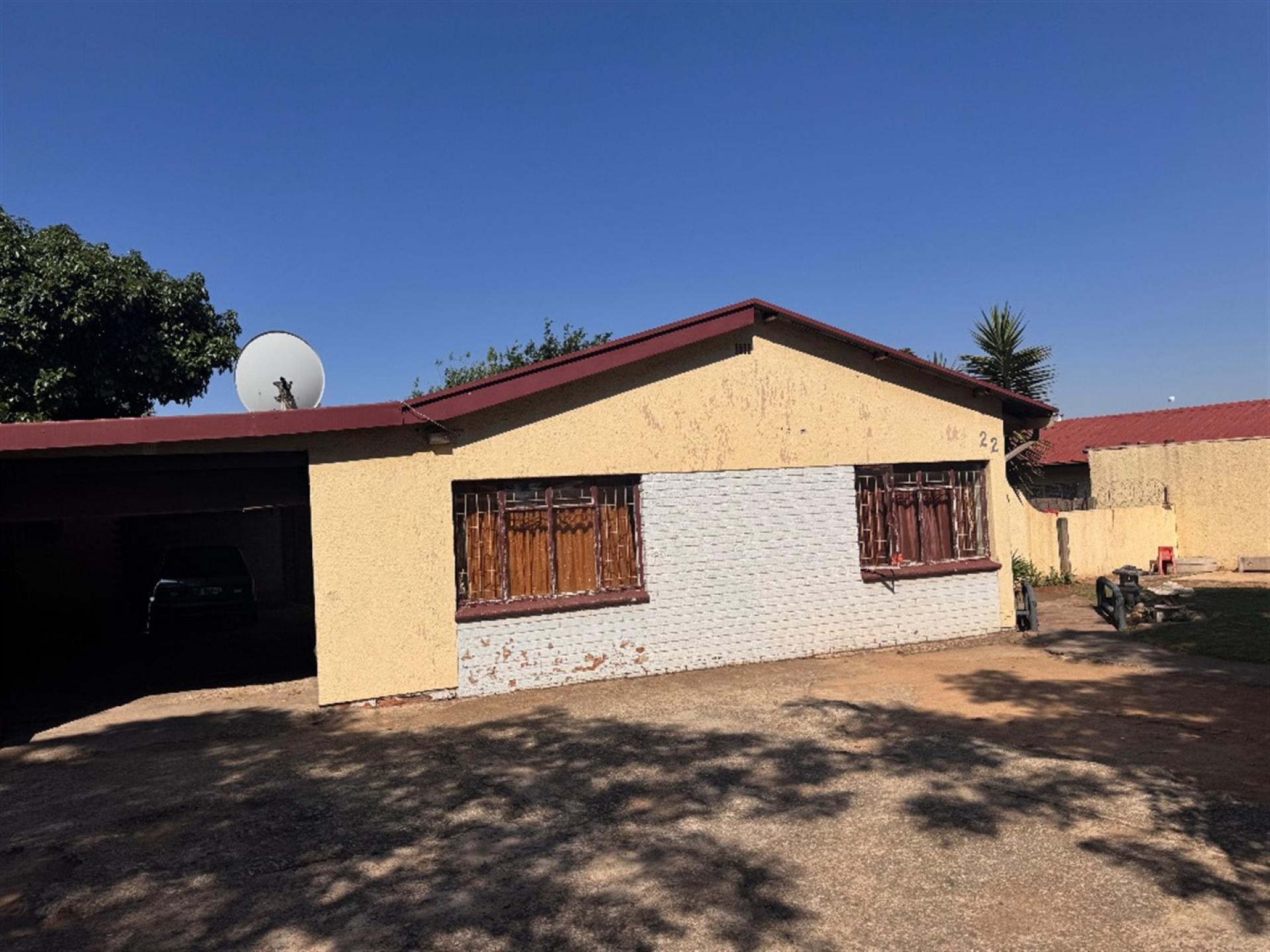 Front View of property in Kempton Park