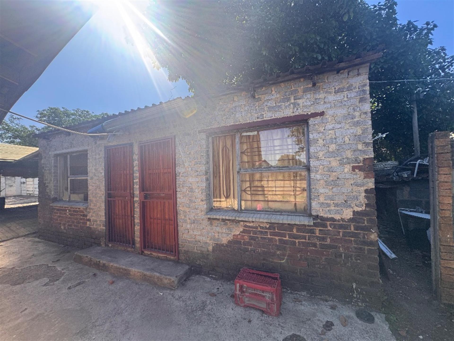 Front View of property in Kempton Park