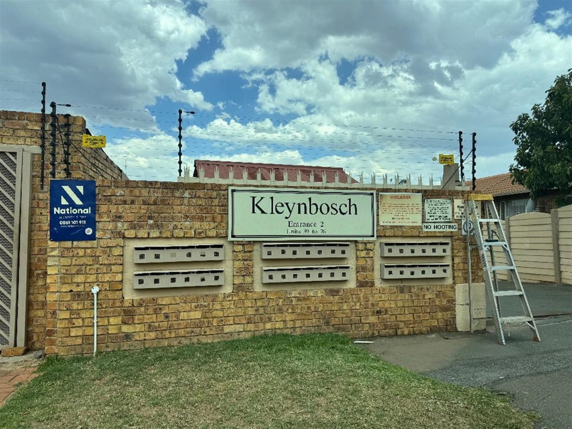 Front View of property in Langenhoven Park