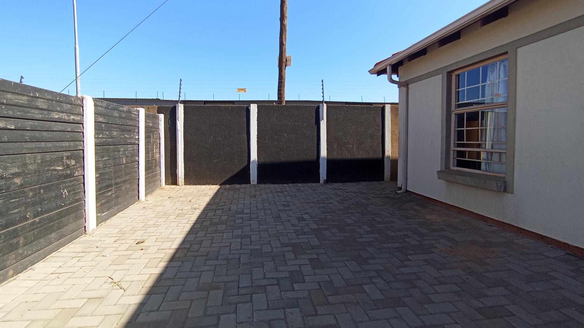 Backyard of property in Andeon