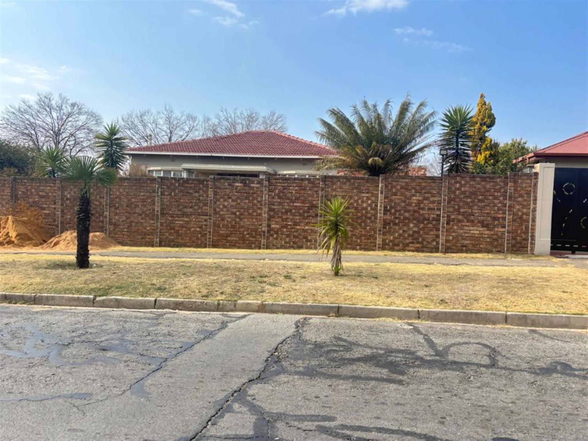 Front View of property in The Hill