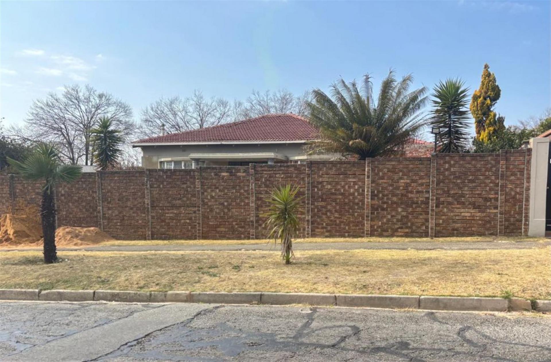 Front View of property in The Hill