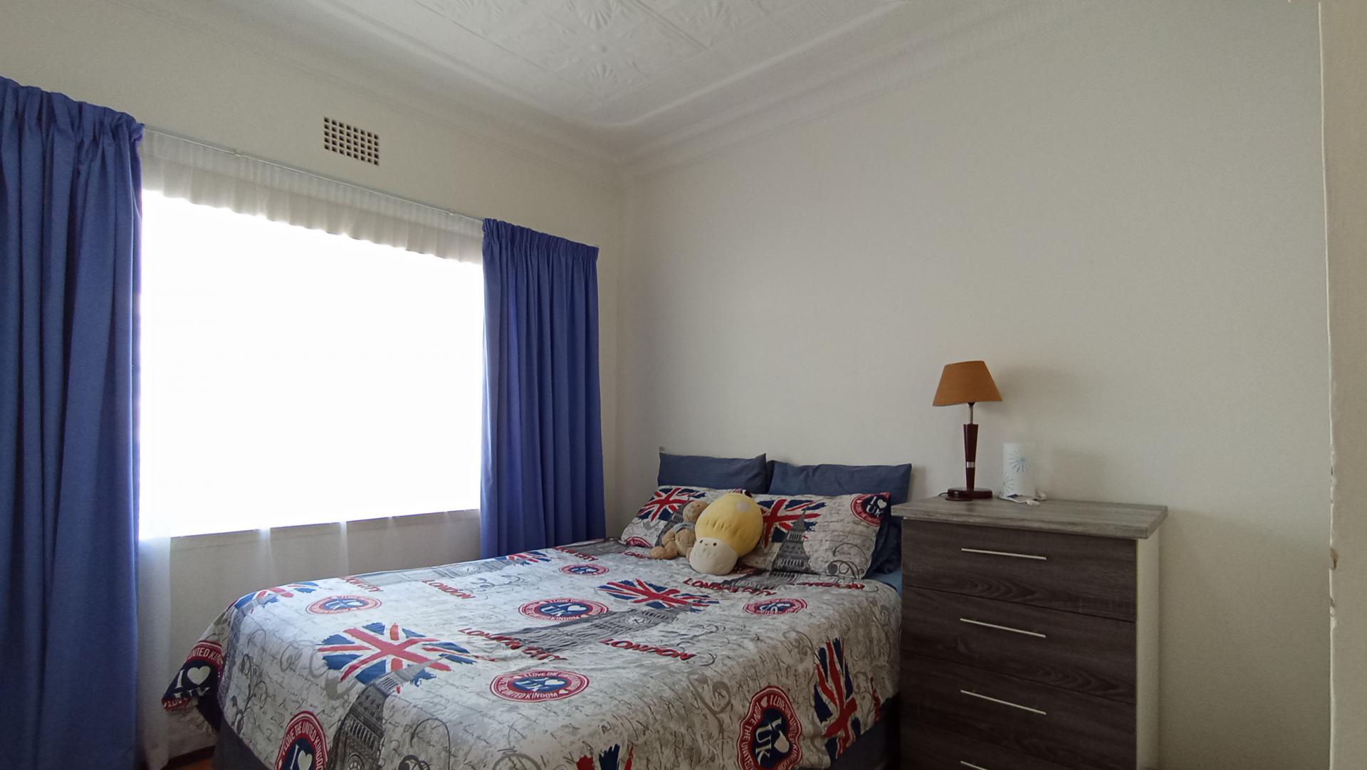 Bed Room 1 - 13 square meters of property in Discovery