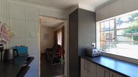 Kitchen - 22 square meters of property in Discovery
